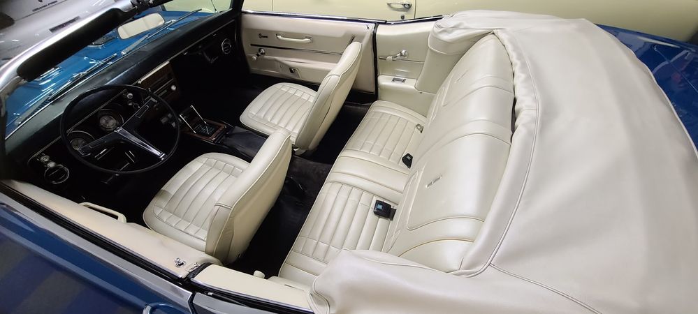 68 Camaro Interior-1.jpg