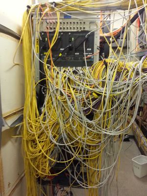 wiring mess.jpg