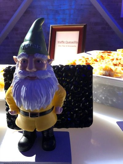 gnome-waffles.JPG gnome-waffles.JPG